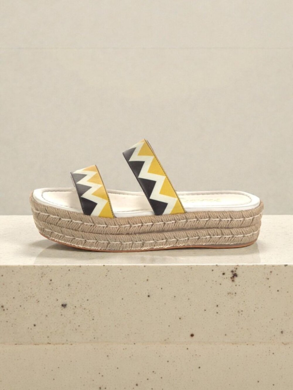 PRADA Zig Zag Beige Yellow Leather Platform Espadrilles Sandals Size 37.5 / US 7